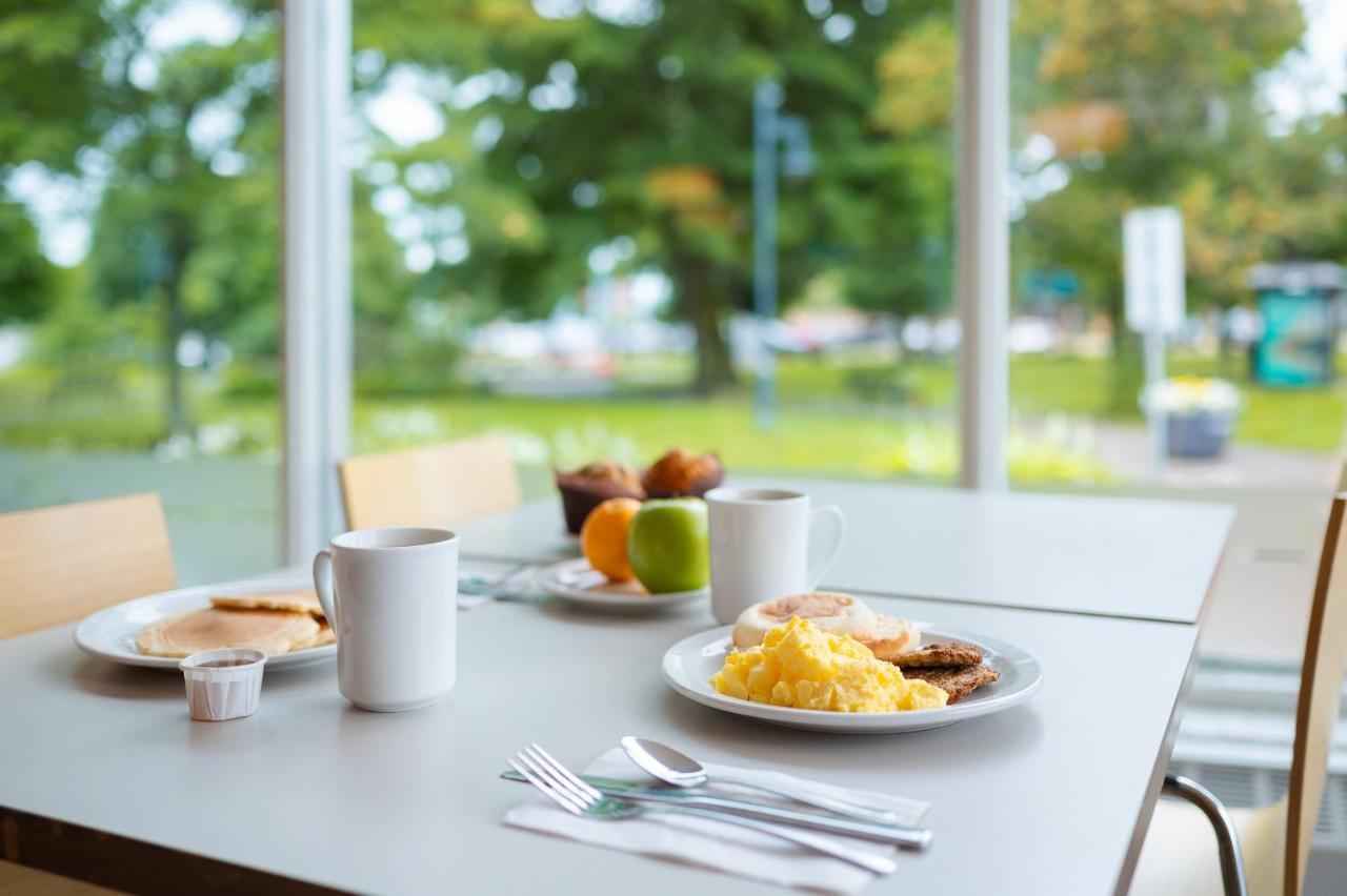 Rodd Moncton Hotel Екстериор снимка