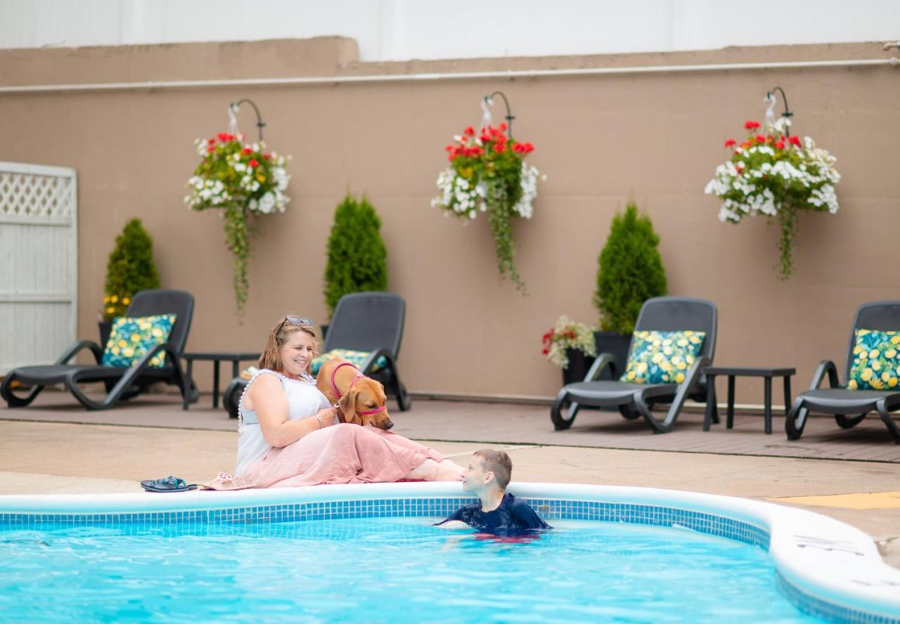 Rodd Moncton Hotel Екстериор снимка