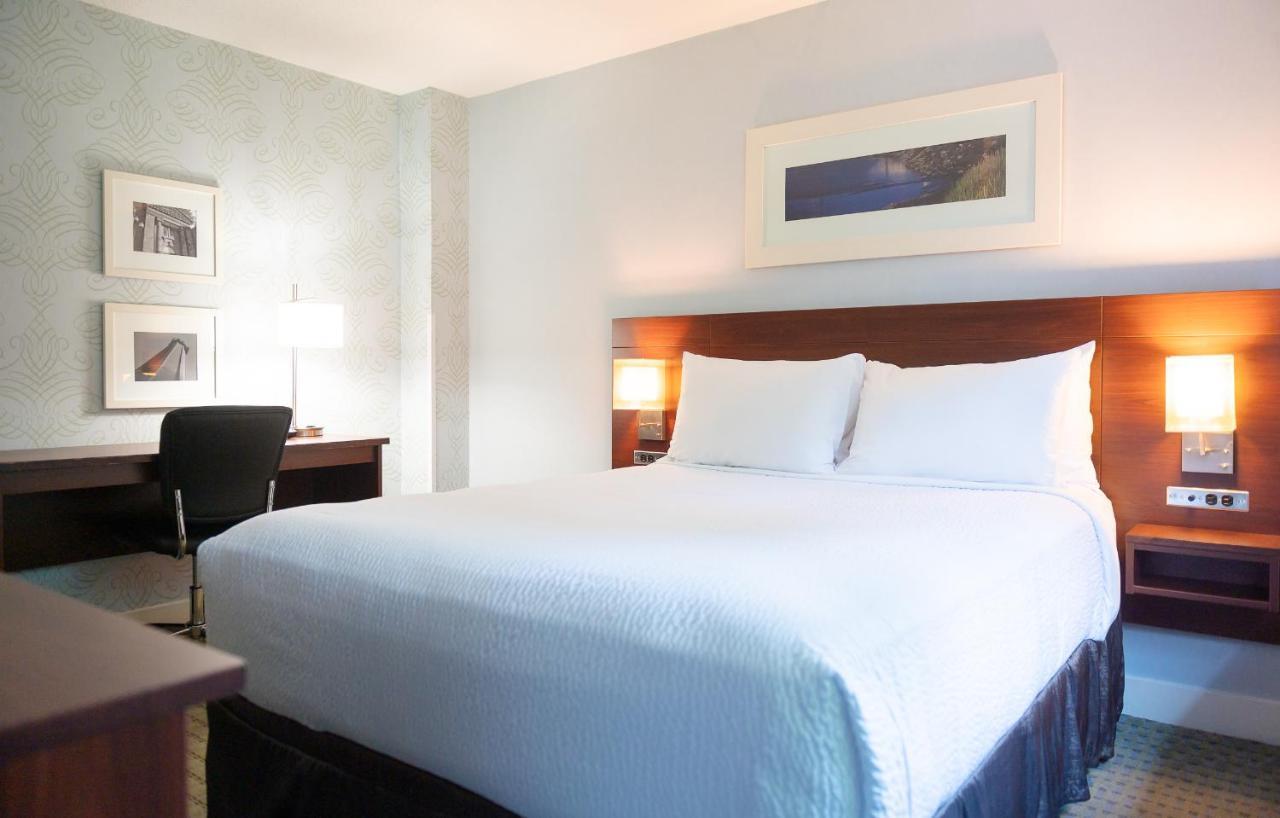 Rodd Moncton Hotel Екстериор снимка