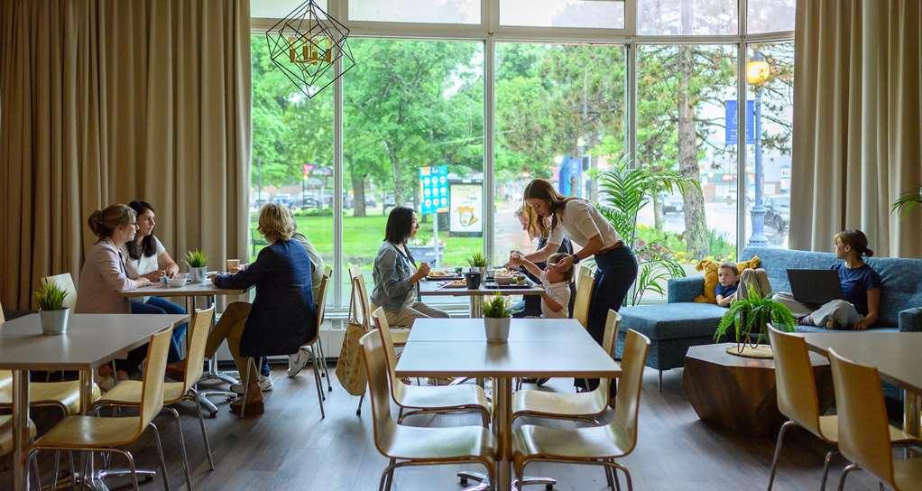 Rodd Moncton Hotel Ресторант снимка